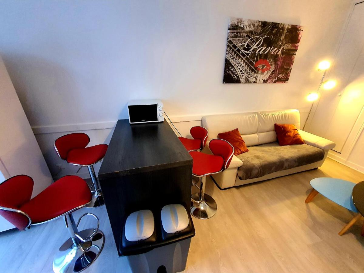Grand T3 Avec Terrasse Centre Ville Bellac بيلاك المظهر الخارجي الصورة